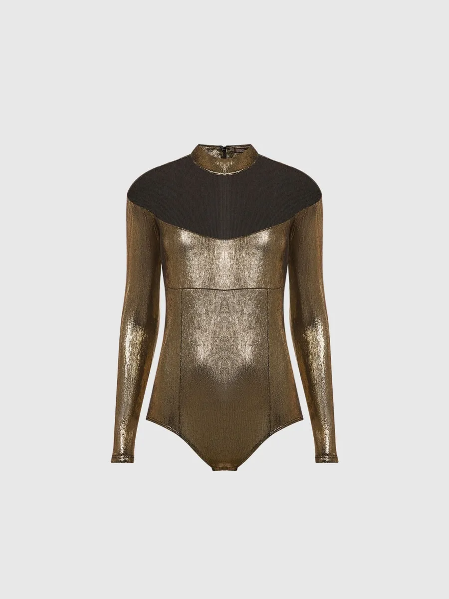 Blusa de grife em promoção