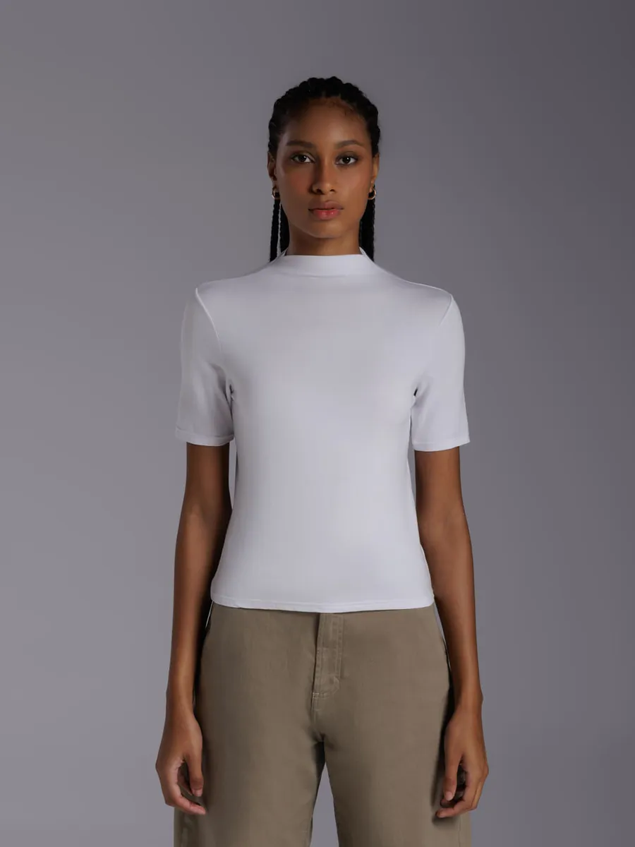 Basicamente, Tech T-Shirt Modal Gola Alta Feminina - BASICAMENTE