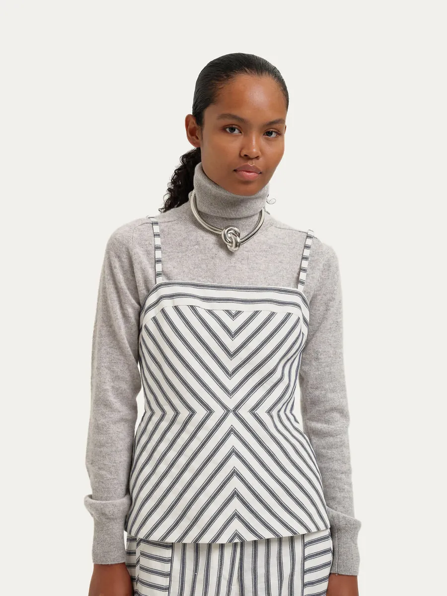 Blusa de grife em promoção