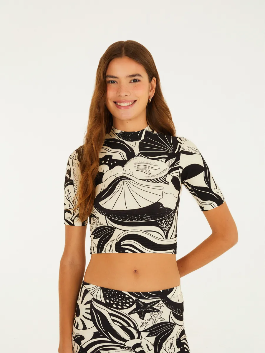 Blusa de grife em promoção