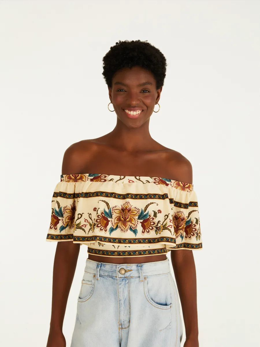 Blusa de grife em promoção