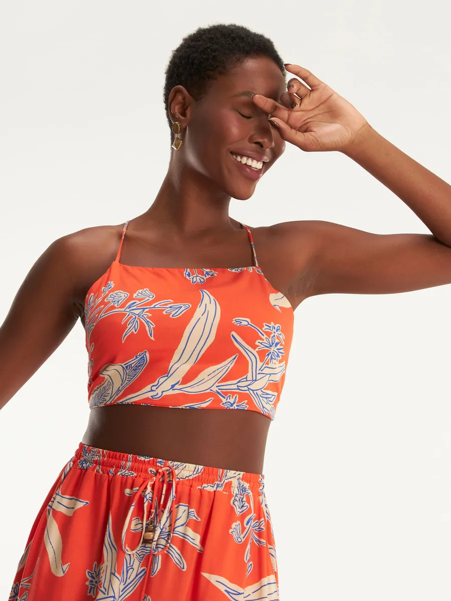 Blusa de grife em promoção
