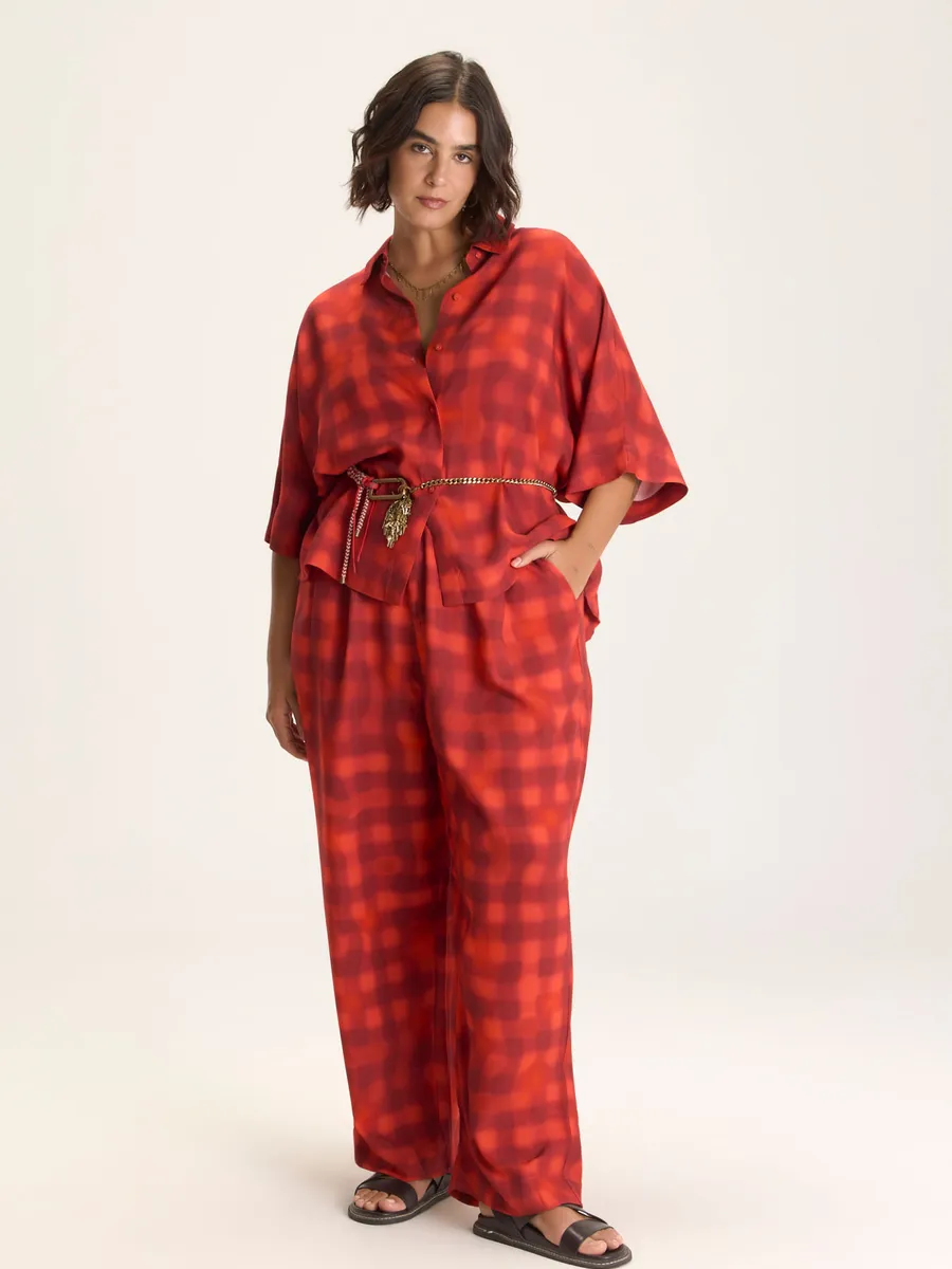 Cantão, Calça estampada xadrez neblina