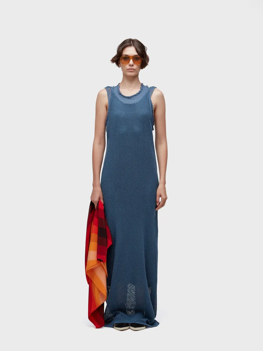 Vestido de grife em promoção