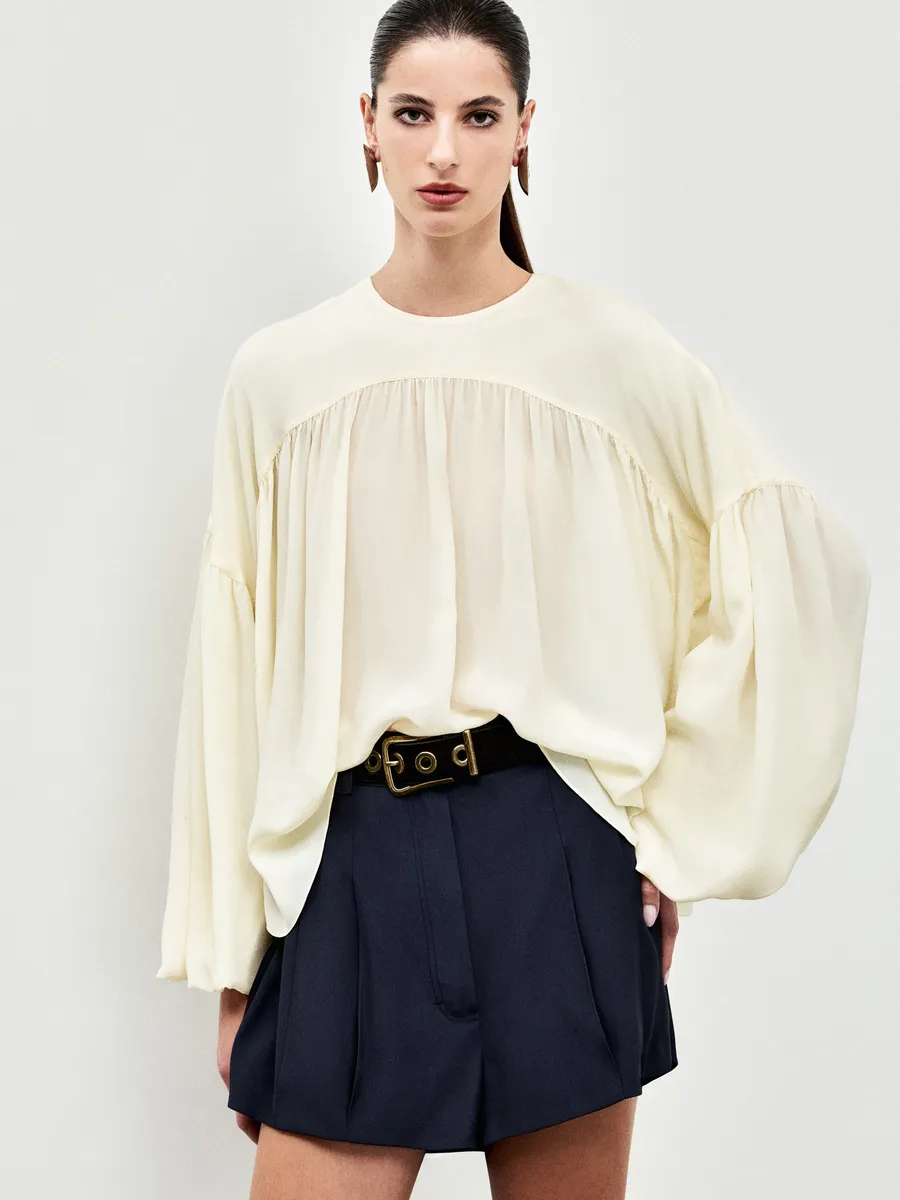 Blusa de grife em promoção