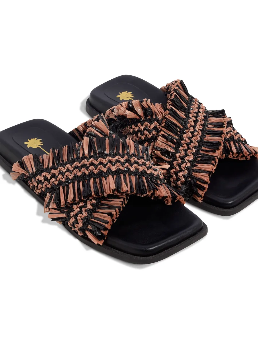 Sapato de grife em promoção