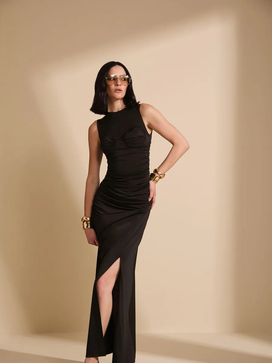 Vestido de grife em promoção