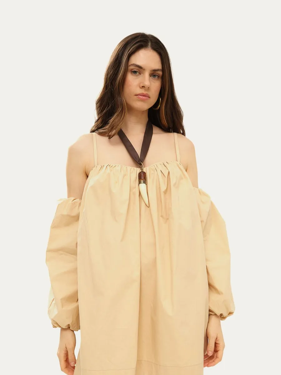 Vestido de grife em promoção